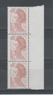 VARIETE TYPE LIBERTE DE DELACROIX - YVERT 2239 - TACHE AU BAS DU BONNET TIMBRE DU MILIEU - NEUF** - Unused Stamps