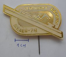 USSR Figure Skating, Racing Skates  - Soviet Sport MEDEO  PINS BADGES PLAS - Patinage Artistique