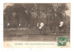 CPA Chasses à Courre Du Sud Ouest Départ Pour L'Attaque Cavaliers Chevaux Meute De Chiens - Hunting