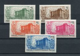 !!! PRIX FIXE : ST PIERRE ET MIQUELON, SERIE BASTILLE N°191/195 NEUVE ** - Unused Stamps