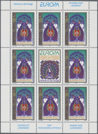 ** Bosnien Und Herzegowina - Serbische Republik: 1997, Europa, Both Issues In 100 Little Sheets Of 8 St - Bosnië En Herzegovina