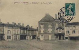 79)  THENEZAY  - La Place De L'Eglise - Thenezay
