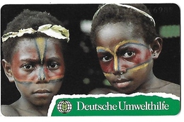 Deutsche Umwelthilfe - Group Of Girls  -  7.000 Ex. - O-Series : Customers Sets