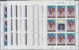 Bosnien Und Herzegowina - Serbische Republik: 1997, Europa, Both Issues In 5 Little Sheets Of 8 Stam - Bosnië En Herzegovina