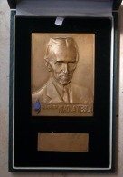 NIKOLA TESLA - Inventions Yugoslavia - AWARD - Bronze Plaque In Casse (BOX) - Otros Aparatos