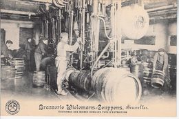 Op Vaten Trekken Van Het Bier Brouwerij Wielemans-Ceuppens Vorst - Vorst - Forest