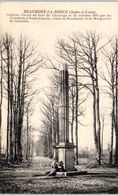 37 - BEAUMONT La RONCE -- Colonne élevé Au Bois De Chalonge - Beaumont-la-Ronce