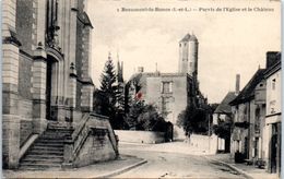 37 - BEAUMONT La RONCE -- Parvis De L'Eglise Et Le Château - Beaumont-la-Ronce