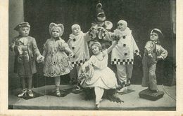 Spectacle - Artistes - Artiste - Enfants - Pierrots - Pierrot - Cirque  ? - A Identifier - état - Entertainers