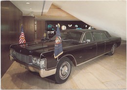 Presidential  Limousine, 1968 Stretch Lincoln Ford, Lyndon Johnson Museum, Unused Postcard [20971] - Presidentes