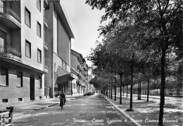 07285 "TORINO - C.SO TRAPANI E NUOVO CINEMA FIAMMA - SACAT" ANIM. CICLISTA. CART. ORIG. NON SPED. - Panoramische Zichten, Meerdere Zichten