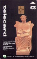 CHIPRE. 0799CY (a). Funerary Terracotta Statue (400-325 B.C.). 1999-05. (136). - Cyprus