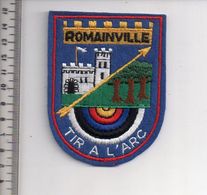 REF 10 : Écusson Patch Thème TIR A L'ARC Archerie Archer Arc Club ROMAINVILLE - Tir à L'Arc