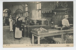 PARIS - XIIIème Arrondissement - LA SALPETRIERE - La Cuisine - Arrondissement: 13