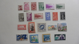 Monaco :  21 Timbres Neufs Charnière - Collections, Lots & Series