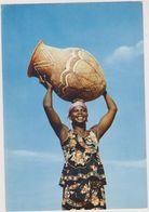 NIGER ,afrique,pres Mali,algerie,tchad,NIAMEY,FEMME SOURIANTE,PORTEUSE D'EAU - Niger