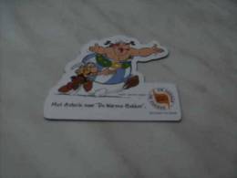 Asterix : Magnet Offert Par Les Boulangeries (belgique) - El Arte De La Mesa