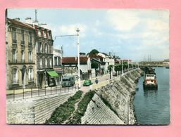 93 - SEINE SAINT DENIS - L'ÎLE ST DENIS - QUAI DE LA MARINE - RENAULT 4 CV - RENAULT GOELETTE Ou VOLTIGEUR - - L'Ile Saint Denis