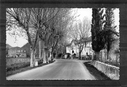 La Roquebrussanne - L'entrée Du Village - La Roquebrussanne