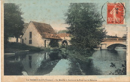 (CPA 86)  LA TRÉMOUILLE  /  Le Moulin à Perrin Et Le Pont Sur La Benaize - - La Trimouille