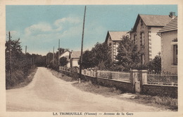 (CPA 86)  LA TRIMOUILLE  /  Avenue De La Gare - - La Trimouille