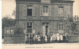 (CPA 80)  MAIZICOURT  /  École Et Mairie - - Lucheux