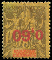 * MADAGASCAR 122a : 0,60 Sur 75c., Surcharge RENVERSEE, TB - Other & Unclassified
