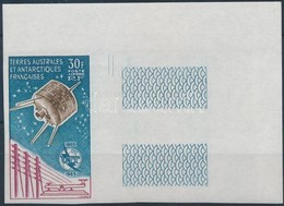 ** 1965 100 éves A Nemzetközi Távközlési Unió Mi 32 ívsarki Jobb Oldali üres Mezős Vágott Bélyeg / Corner Imperforate St - Andere & Zonder Classificatie