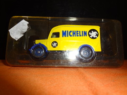 Camion - Bedford  30 CWT VAN - Michelin (Bibendum) - Corgi - LKW, Busse, Baufahrzeuge