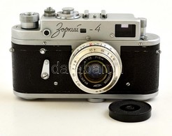 1962 Zorkij-4 Fényképezőgép, Industar-50 1:3,5 Objektívvel, Jó állapotban / Vintage Russian Camera, In Good Condition - Cameras