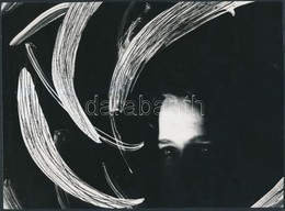1966 Kolláth Mária: Kereslek, Aláírt, Feliratozott Vintage Fotóművészeti Alkotás, 17x23 Cm - Autres & Non Classés