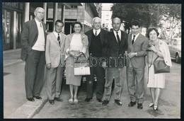 1960 Torino, Csoportképen Orth György, Orthné, Renato Cesarini, Senkey Imre, Senkeyné, Dante Panzeri, Omar Sivori, Hátol - Autres & Non Classés