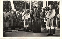 ** T2 1938 Budapest, XXXIV. Nemzetközi Eucharisztikus Kongresszus, Pacelli Bíboros áldást Oszt - Non Classés