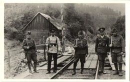 ** T1 Terebesfejérpatak, Terebes (Trebusa), Dilova; Magyar-román Határ Katonákkal. Turul Fotóriport / Hungarian-Romanian - Zonder Classificatie