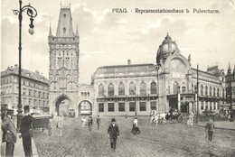 ** T1 Praha, Prag; Repraesentationshaus Bei Pulverturm / Tower, Square, Town Hall. Montage Postcard - Zonder Classificatie