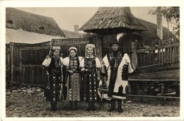 T2 Kalotaszegi Népviselet/ Transylvanian Folklore From Kalotaszeg - Non Classés