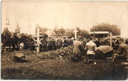 ** T2 Katonai Temetés, Halottszállító Lovaskocsi, Gyászoló Katonák / WWI Austro-Hungarian K.u.K. Military Funeral In The - Non Classificati