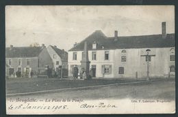 Brugelette. La Place De La Pompe. Fontaine, Petit Attelage, Animation. VOIR ETAT. 2 Scans. - Brugelette