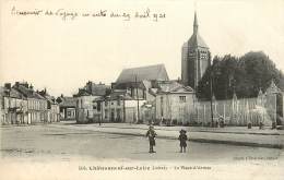 CHATEAUNEUF SUR LOIRE LA PLACE D'ARMES - Autres & Non Classés