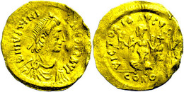 140 Justinianus I. 527-565, Tremissis (1,45g), Konstantinopel, Av: Drapierte Büste Mit Diadem N. R., Rev: VICTORIA AVGVS - Byzantinische Münzen