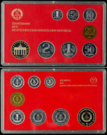 371 1982, 1  Pfennig Bis 5 Mark, Kursmünzensatz, Brandenburger Tor, Auflage Nur 2.500 Stück, In Hartplastik, PP.  PP - Münz- Und Jahressets