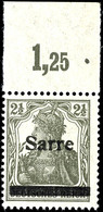 3707 2 1/2 Pfg Germania Dunkelgrüngrau Sog. Bronzegrau Mit Aufdruck "Sarre" In Type I, Plattenoberrandstück (Feld 5), Ta - Sonstige & Ohne Zuordnung