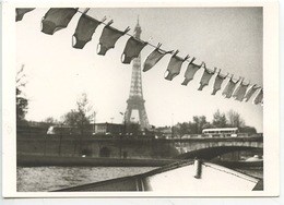 Robert Doisneau - Au Pont De L'Alma Paris 1961 - Culottes Tour Eiffel - Doisneau