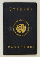 1949 Magyar Köztársaság Fényképes útlevele, 2 Db 15 Ft. Illetékbélyeggel, Csehszlovák és Lengyel Bejegyzésekkel, Aranyoz - Unclassified