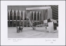 1983 Jankovszky György(1946-): New York, World Trade Center Bejárat, Feliratozva, Kartonra Kasírozva, Pecséttel Jelzett, - Altri & Non Classificati