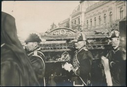 1913 Lukijan Bogdanović (1867-1913) Temetése Karlócán. 3 Db Korabeli Sajtófotó, Hozzátűzött Szöveggel / 1914 Funeral Of  - Autres & Non Classés