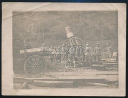 Cca 1914-1918 Mozsárágyú Katonákkal, Fotó, Felületén Törésnyomokkal, 9x12 Cm / Soldiers With Cannon - Other & Unclassified