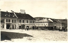 T2 1934 Székelyudvarhely, Odorheiu Secuiesc; Fő Tér, Koncz Gyógyszertár, Mártinovitsné és Schuller üzlete, Bank / Square - Unclassified