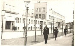 T2 1935 Kassa, Kosice; Utca, Posta Palota / Street View With Post Palace. Leszt Photo - Unclassified