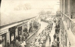 * T2/T3 1929 Komárom, Komárno; Új Harangok (Jókai Harang) érkezése, ünnepség, Felvonulás. Müszi Ferenc, Goldring Samu üz - Unclassified